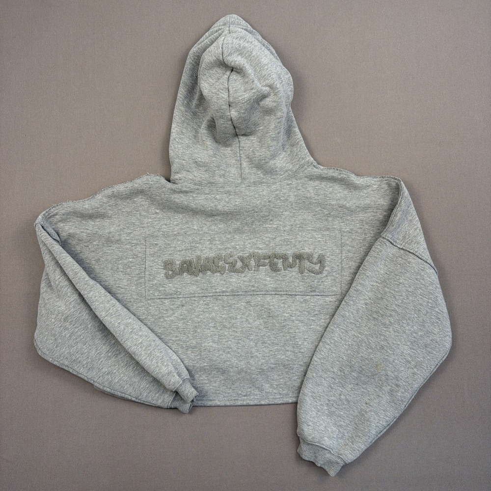 Savage X Fenty Essential Cropped Hoodie w Spell Out Logo Women's Sz XL Gray